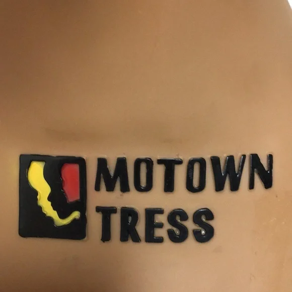 Motown Tress Mannequin Head - Picture 10 of 12
